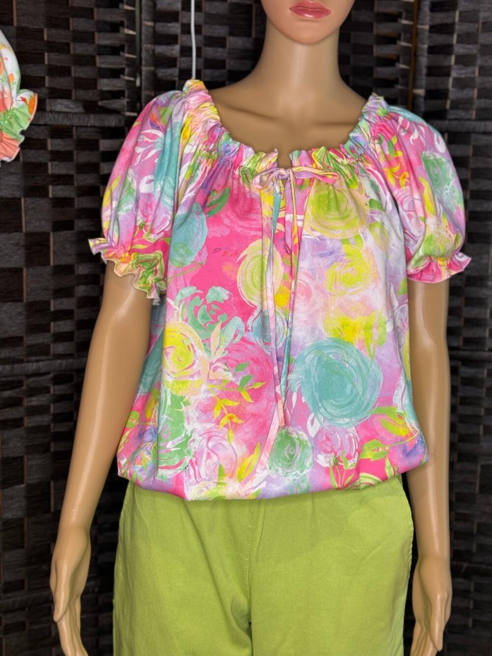 WOMEN BLOUSE SIZE S/M